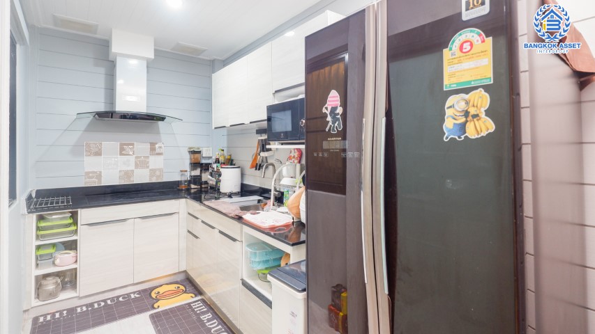 *****ทาวน์เฮ้าส์มือสองย่านนนทบุรี ม.โมดิวิลล่า ปิ่นเกล้า-วงแหวนฯ เนื้อที่มากถึงเกือบ 19 ตร.ว. ฟังก์ชัน 3 ห้องนอน 2 ห้องน้ำ 1 ที่จอดรถ แถมฟรี! 2 เครื่องปรับอากาศ บนทำเลเยี่ยม เชื่อมต่อหลายเส้นทาง ถ.กาญจนาฯ, ถ.บรมราชชนนี ใกล้เซ็นทรัลปิ่นเกล้า จองด่วน!